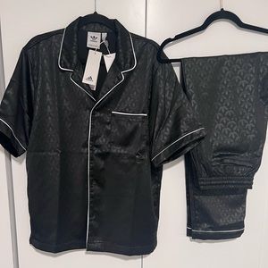 Adidas original silk top and pants set black and white stripe brand new with tag